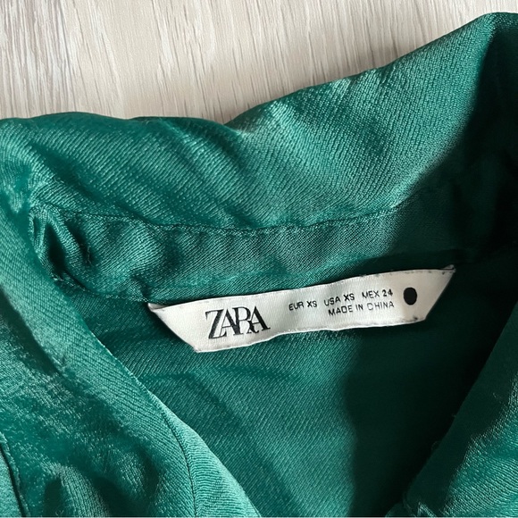 ZARA WOMENS SHIRT EMERALD GREEN SATIN EFFECT LONG SLEEVE BUTTON XS - Picture 3 of 9